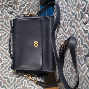 Vintage Coach purse crossbody